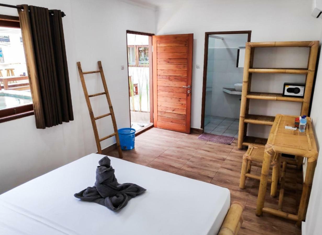 Gili Pirates Dive & Bnb 吉利特拉旺安 外观 照片